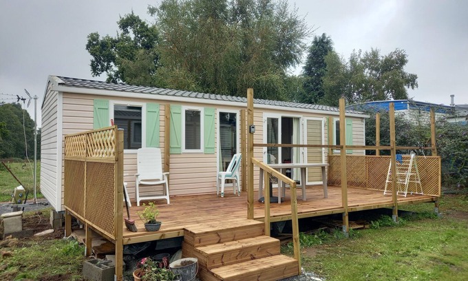 Jullouville Casa | Mobile home in campsite, ideal for families, close to beaches