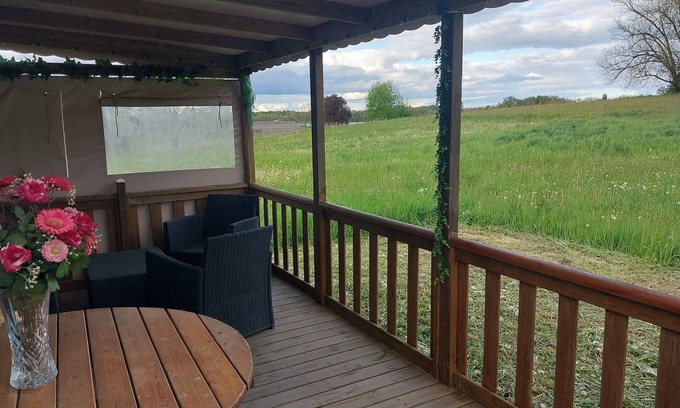 Negrondes Casa | Mobile home in the countryside. Nature getaway in the heart of Périgord Vert!