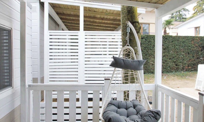 Gralaoni-Pralesi-Cisano Casa | Casa vacacional con aire acondicionado y terraza cubierta
