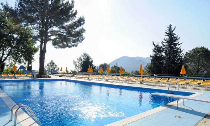Villanova d'Albenga Casa | Mobilhome B (AEG402) by Interhome