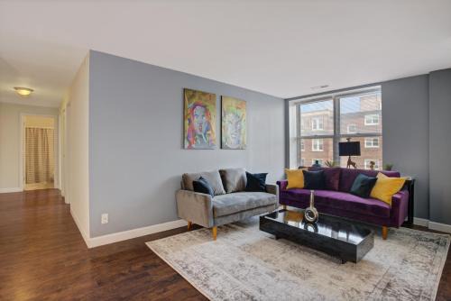 DeBaliviere Place Apartamento | Mod Apartment next to Forest Park/Zoo/WashU/BJC