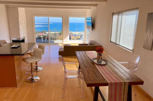 Fort MacArthur Casa | Mod2bd2ba ShowstoprViews. BBQ. Garage.