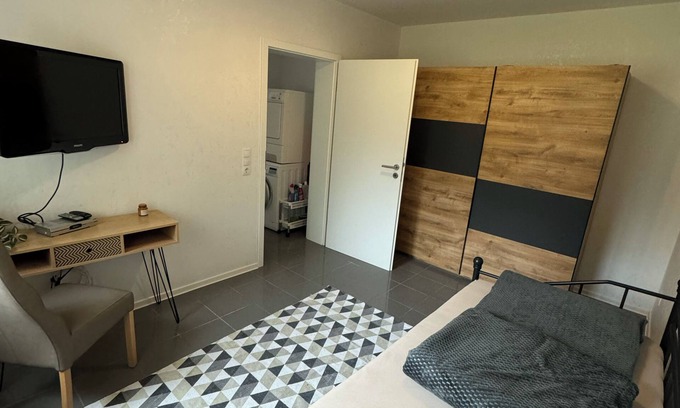 Neustadt-Lachen-Speyerdorf Apartamento | Modern apartment - Neustadt an der Weinstraße