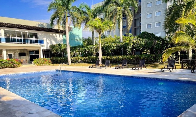 Punal Apartamento | Modern resort-style Penthouse near STI airport