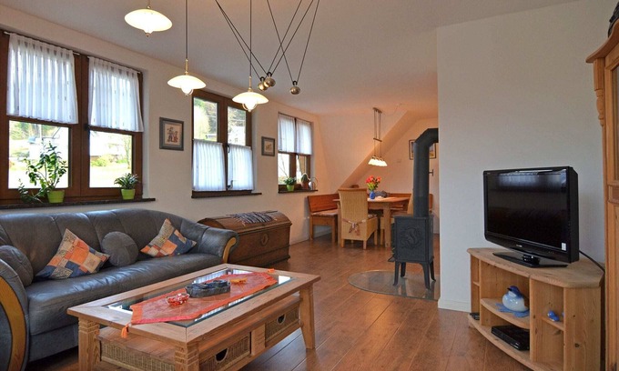 Brachthausen Apartamento | Apartamento moderno en Brachthausen cerca del bosque