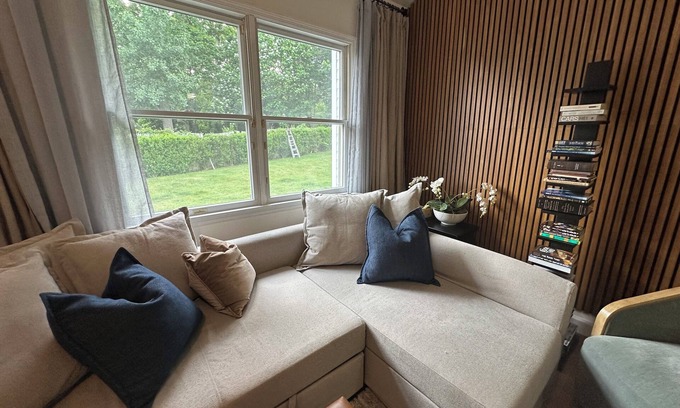 Stony Brook Casa | Charming 1-bedroom house in lovely Stony Brook with AC