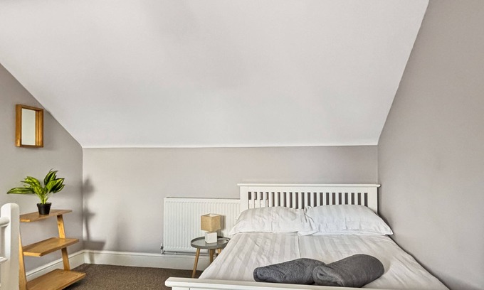 Grantham Apartamento | Modern 1-Bedroom Apartment Close to Grantham Town Centre – Sleeps 6