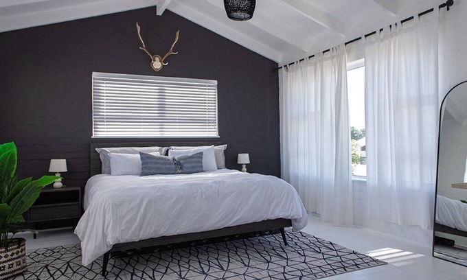 Marina da Gama Cabaña | Modern 1-bedroom cottage 20 minutes south of Cape Town