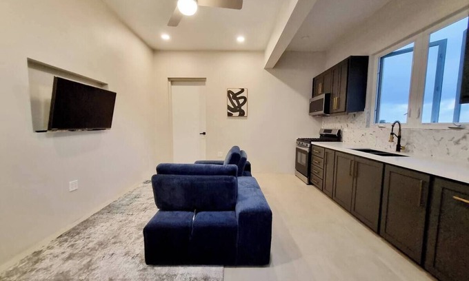 East End Apartamento | Modern 1-Bedroom Hideaway in Tortola near Beach
