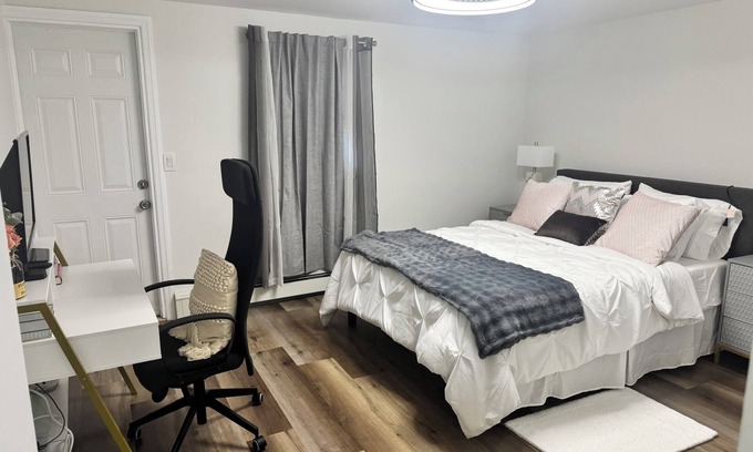 Communipaw Apartamento | 1 dormitorio en Downtown Jersey City, cerca del Light Rail y restaurantes.