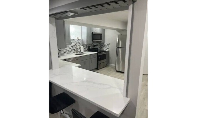 North Side Apartamento | Modern 1 BR with NYC Flare