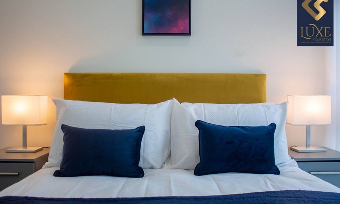 Slough Apartamento | Modern 1 DBL Bed APT- w/ Free Parking On-site- Slough
