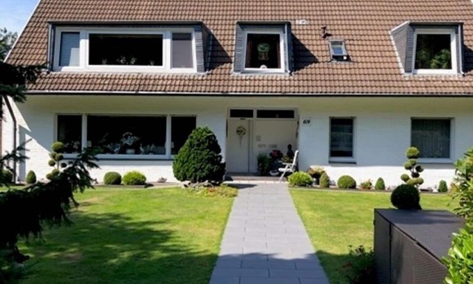 Lennep Apartamento | Modern 1-room apartment with large kitchen, WLAN, nature reserve forest