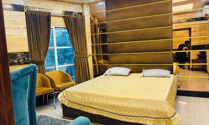 Gulberg Apartamento | Modern 1BR Apartment & Kitchen Near MM Alam, Gulberg 3, Liberty Market, Stadium