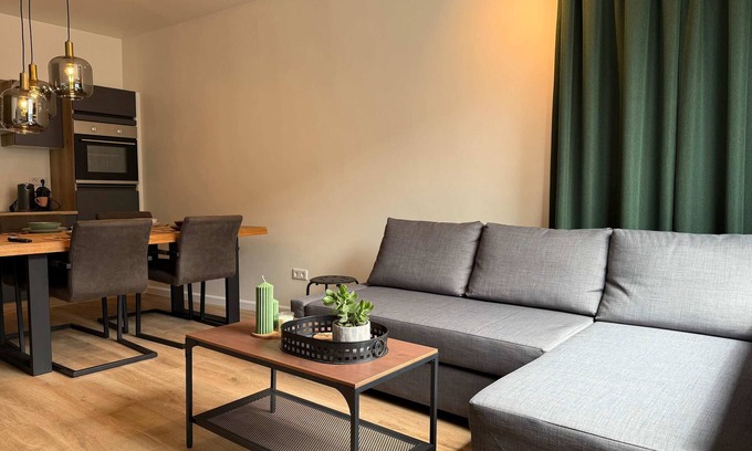 Sittard Apartamento | Modern 1BR Apt Near Station & Center in Sittard