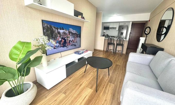 Santa Catalina Apartamento | Modern 1BR on J Prado Board San Isidro