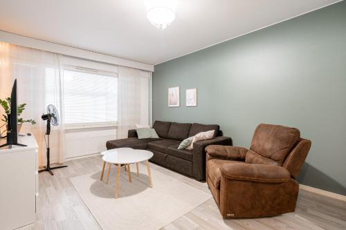 Jyvaskyla Apartamento | Modern 1BR Retreat in the Heart of Jyväskylä