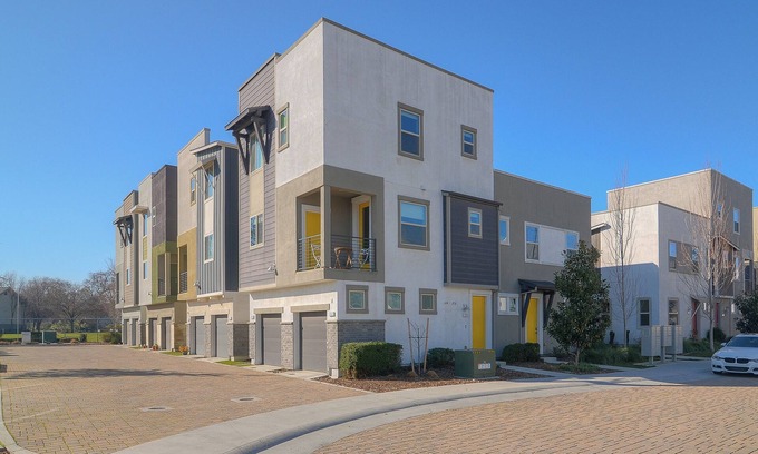 Land Park Casa | Modern 2 bed/ 2.5 bath home with functional with a dedicated work space.