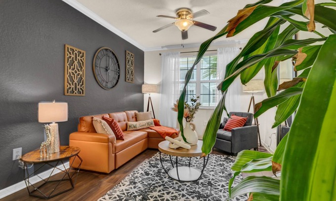 Westchase Apartamento | Modern 2-Bed/2-Bath Tampa Apartment: Comfort Meets Convenience for Corporate Travelers