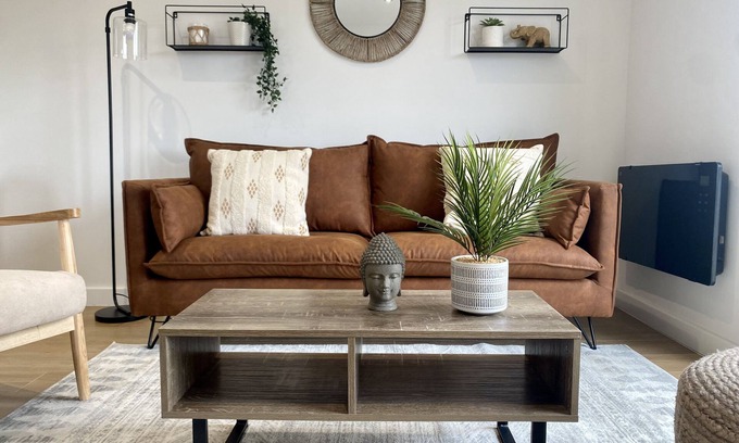 High Hazels Apartamento | Modern 2 Bed Apartment/Free Parking/Near City/Self-Check In