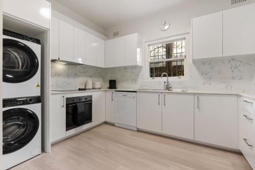 Bondi Apartamento | Modern 2-Bed Apartment with Parking near Bondi Beach