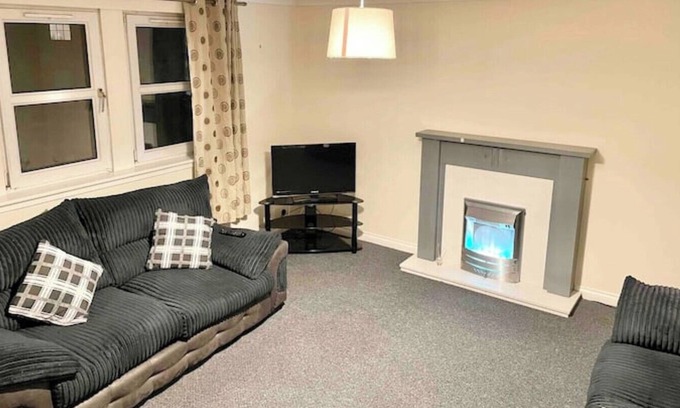 Gourock Apartamento | Modern 2 bed Flat, Private Parking & sec Entry