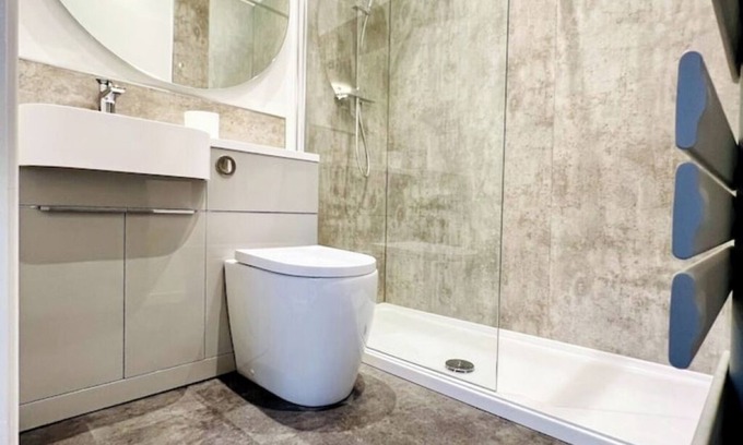 Blyth Casa | Modern 2-bed house in Blyth centre with two bedrooms and two bathrooms
