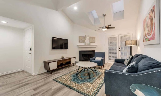 Vickery Meadow Apartamento | Modern 2-Bedroom, 2-Bath Apartment In Dallas