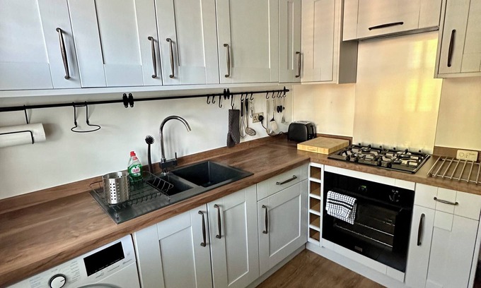 St. Margarets and North Twickenham Apartamento | MODERN 2 BEDROOM APARTMENT IN ST MARGARETS, RICHMOND