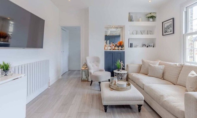 Abbey Apartamento | Modern 2 Bedroom Apartment in Wimbledon With Garden