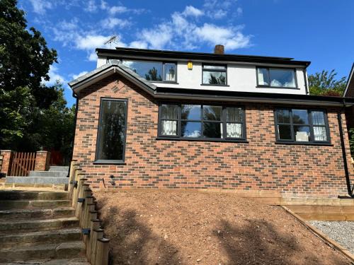 Frodsham Apartamento | Modern 2 bedroom Apartment