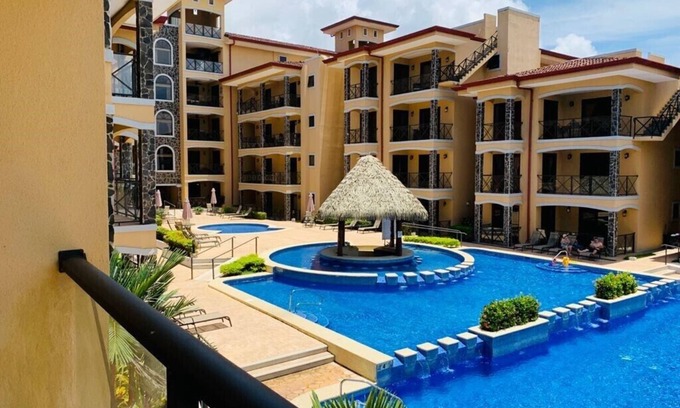 Barrio Los Villalobos Condominio | Modern 2 Bedroom Condo with Pool - Steps to Jaco Beach