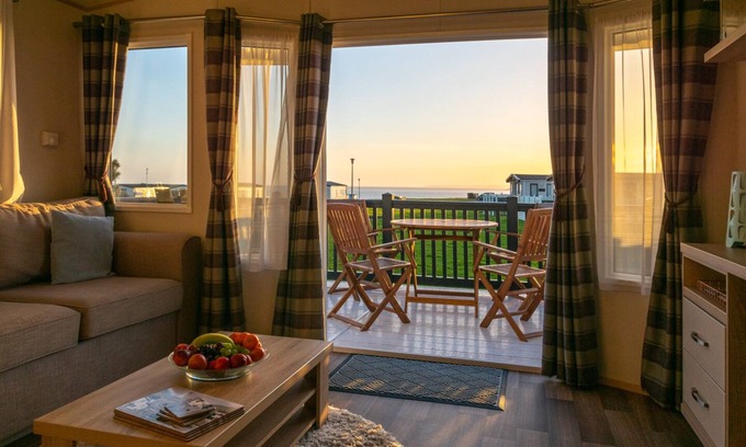 New Forest District Casa | Moderna caravana de 2 dormitorios con vistas al mar en el 5 * Hoburne Naish Holiday Park