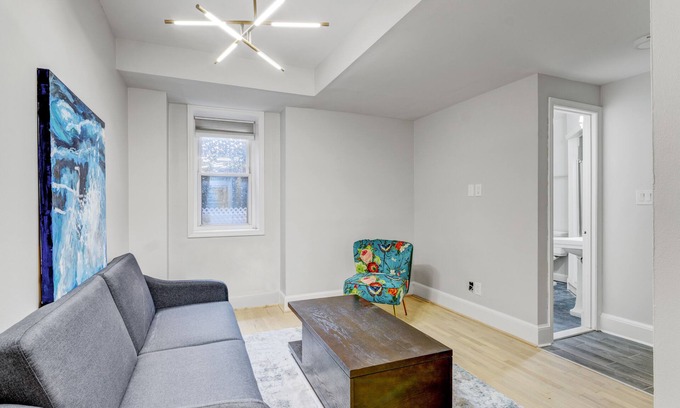 Dupont Circle Apartamento | Modern 2 Bedroom Unit in Dupont walk to White House!