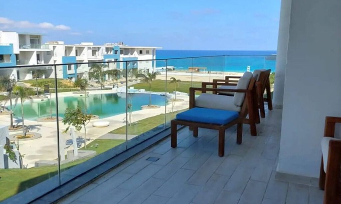 Ad-Dab'ah Chalet De Esquí | Modern 2 Bedrooms Serviced Apartment - Pool & Sea View