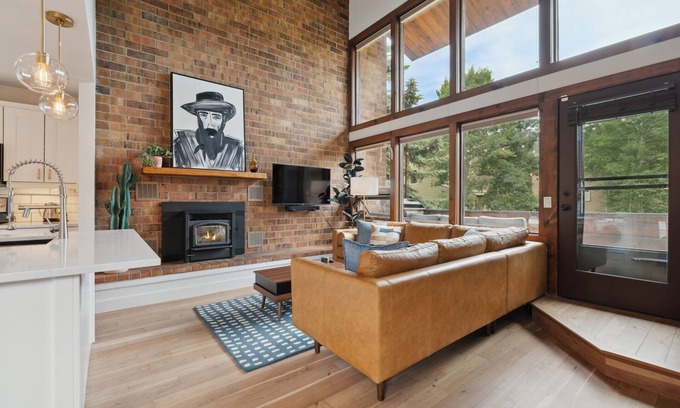 Eagle-Vail Condominio | Modern 2B/2B Condo in Prime Eagle-Vail Location; golf course, pool, tennis!