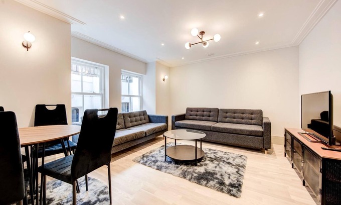 St. Pancras Apartamento | Modern 2Bed 1 Bath 5ppl/ 1 min Russel Square Tube