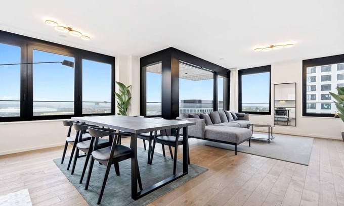 Gasperich Apartamento | Modern 2BR Apartment with Pool & City Views