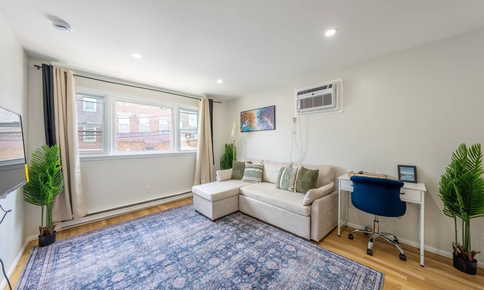 North Ironbound Apartamento | Modern 2BR Apt. 8 Min Walkto Penn Station! - WiFi