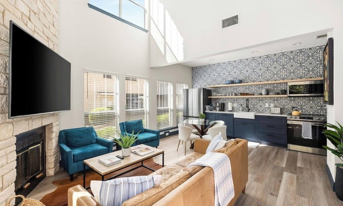 Westfield Casa | *Modern 2BR | Keurig, Desk, WiFi, Fireplace, W/D
