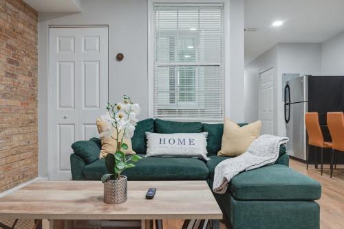 Trinidad Apartamento | Modern 2BR Near H St Walk to Union Market and Metro