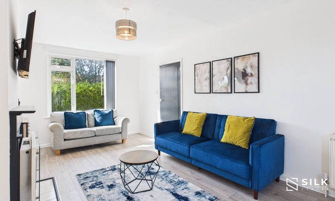 Cosham Apartamento | Modern 3-Bed | Home Near QA Hospital | Sleeps 7