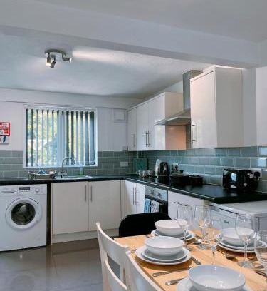 Chorley Apartamento | Modern 3 Bed house with parking - Chorley near M61