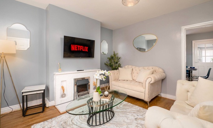 Warmsworth Casa | Modern 3 bed minutes from the A1