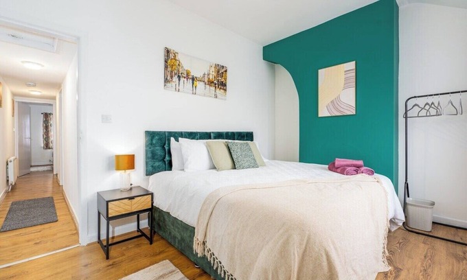 Ridgeway Casa | Modern 3 bed perfect for contractors and families
