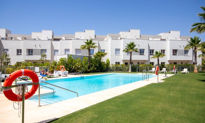 Mijas Chalet De Esquí | Moderna casa adosada de 3 dormitorios junto al golf de La Cala