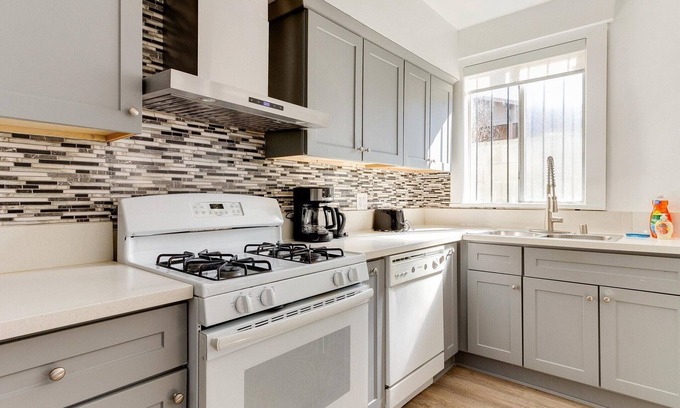 San Fernando Apartamento | Modern 3 Bedroom Apartment in San Fernando