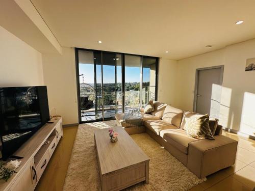 Ryde Apartamento | Modern 3-Bedroom Apartment, Ryde NSW 2112