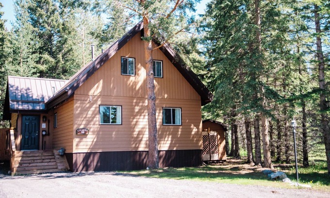 Jasper East Cabina | Modern 3 Bedroom Vacation Home