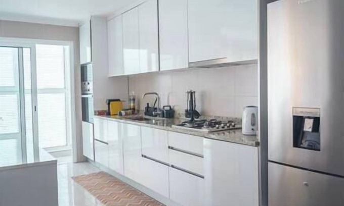 Mindelo Apartamento | Modern 3-brd apt in Copacabana with seaview - LCGR